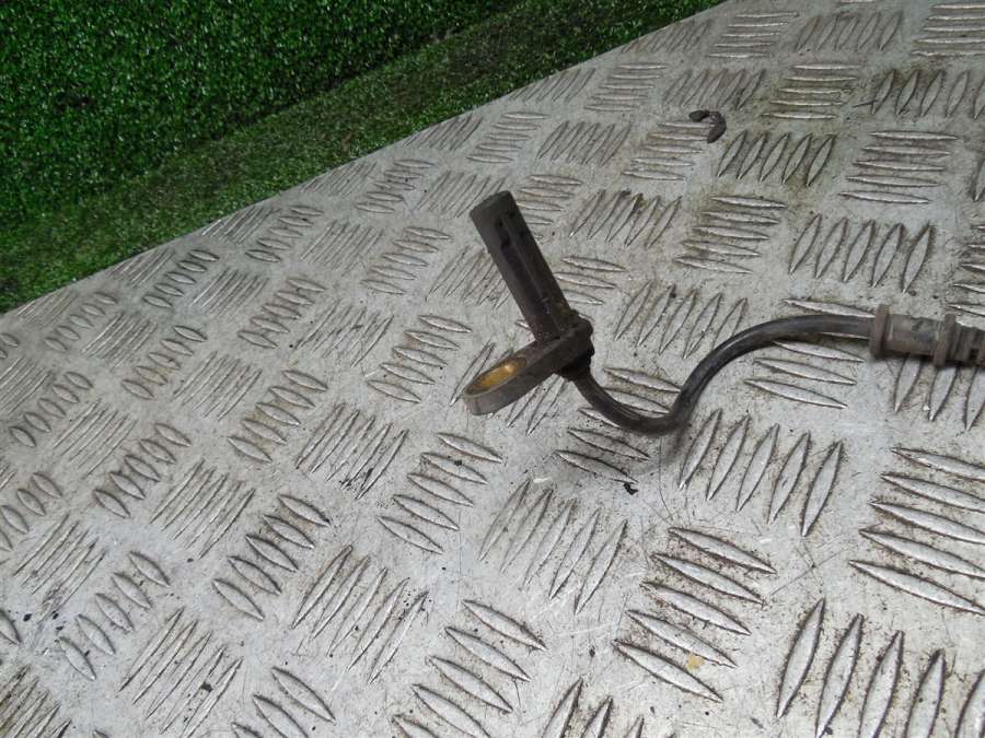 Датчик ABS Mercedes E W211 2004г. | Фото № 2 Датчик ABS Mercedes E W211 2004г. - Фото 2