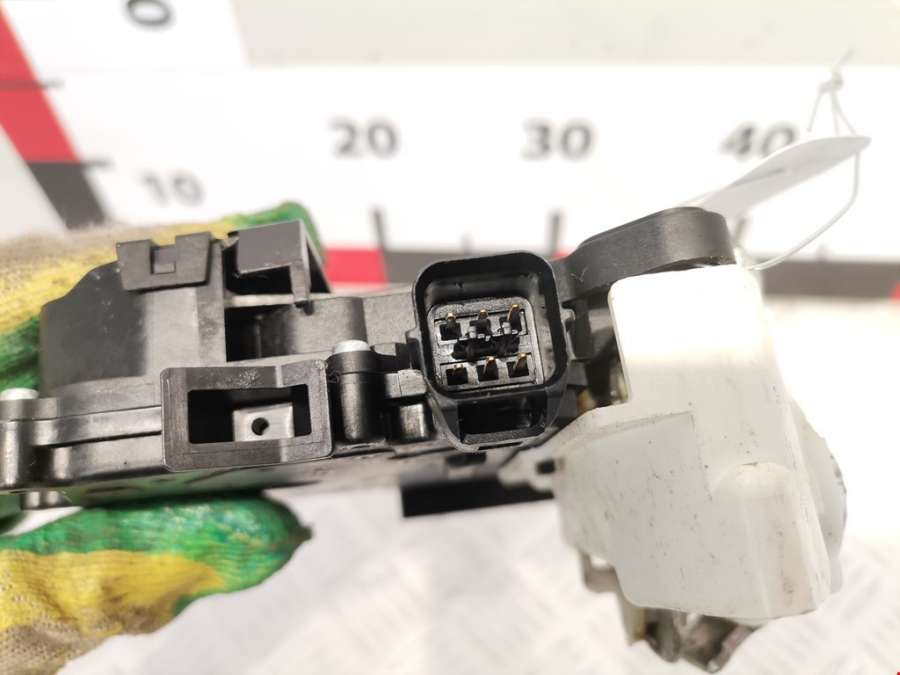 Замок двери передней правой Mitsubishi Lancer 10 (2007-2017) Хетчбэк 5дв. 2008г. | Фото № 4 Замок двери передней правой Mitsubishi Lancer 10 (2007-2017) Хетчбэк 5дв. 2008г. - Фото 4