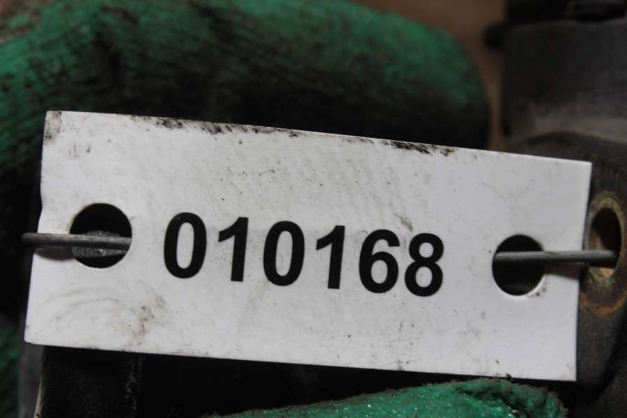 028121132A Фланец (тройник) системы охлаждения Volkswagen Sharan 1998г. | Фото № 4 028121132A Фланец (тройник) системы охлаждения Volkswagen Sharan 1998г. - Фото 4