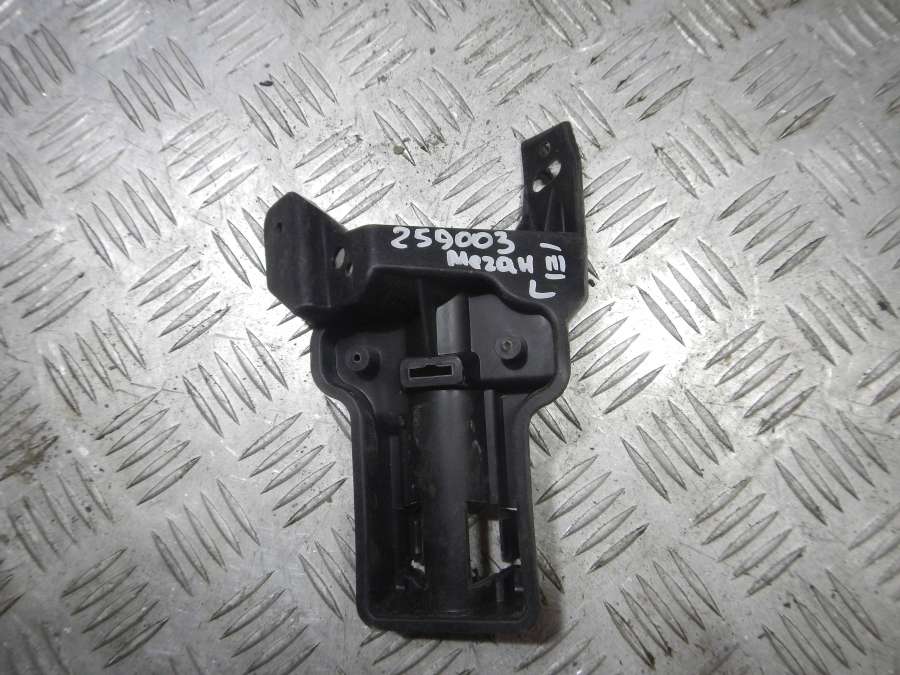 286690002R Кронштейн форсунки омывателя фары Renault Megane 0000г. | Фото № 1 286690002R Кронштейн форсунки омывателя фары Renault Megane 0000г. - Фото 1