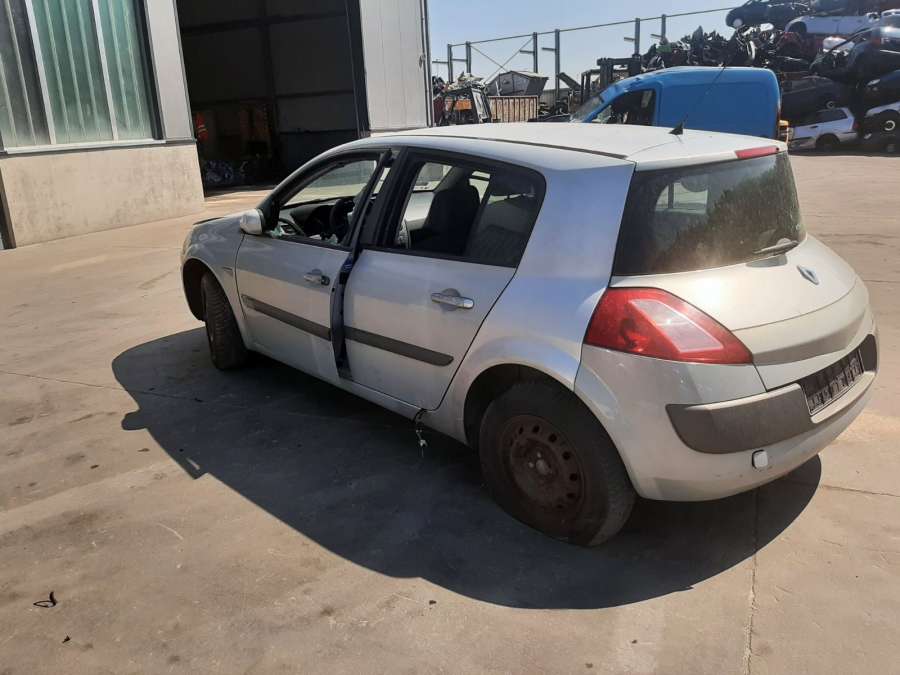 Суппорт задний левый Renault Megane 2 (2002-2009) Хетчбэк 5дв. 2002г. | Фото № 11 Суппорт задний левый Renault Megane 2 (2002-2009) Хетчбэк 5дв. 2002г. - Фото 11