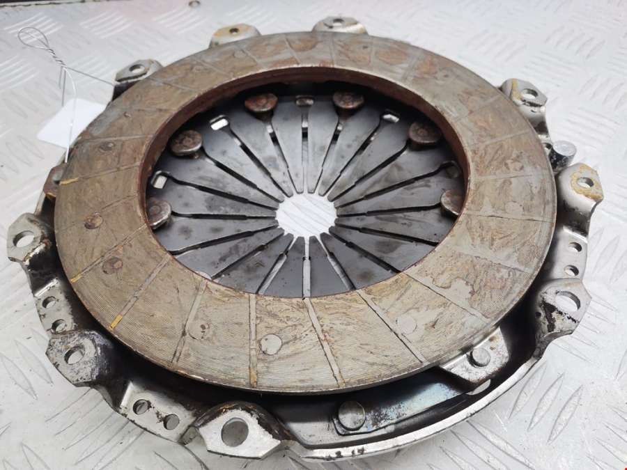 Маховик (демпфер сцепления) Peugeot 307 (2001-2008) Хетчбэк 5дв. 2002г. | Фото № 6 Маховик (демпфер сцепления) Peugeot 307 (2001-2008) Хетчбэк 5дв. 2002г. - Фото 6