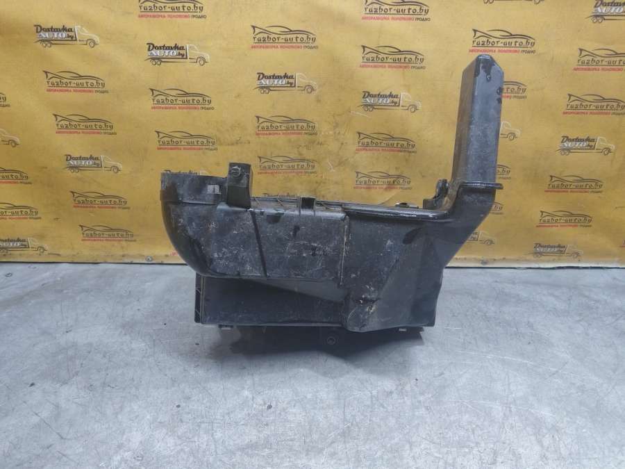 Корпус воздушного фильтра  Mitsubishi Space Star Минивэн 2003г. | Фото № 5   Корпус воздушного фильтра  Mitsubishi Space Star Минивэн 2003г. - Фото 5