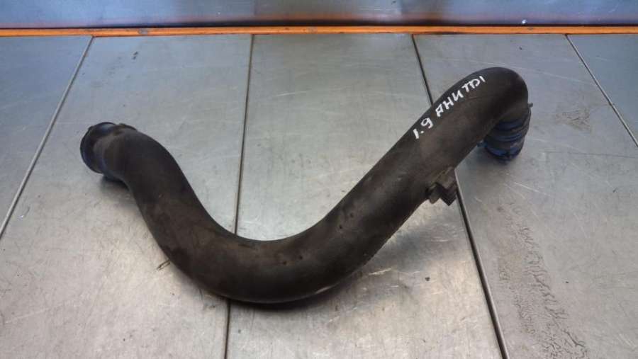 7M0145958F 95VW10C352BC 3A0145972A Патрубок интеркулера  Volkswagen Sharan 1 поколение 1996г. | Фото № 1  7M0145958F 95VW10C352BC 3A0145972A Патрубок интеркулера  Volkswagen Sharan 1 поколение 1996г. - Фото 1