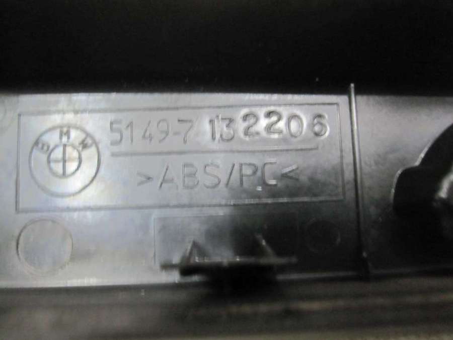 7132206 Накладка (молдинг) крышки багажника BMW X5 E53 2005г. | Фото № 8 7132206 Накладка (молдинг) крышки багажника BMW X5 E53 2005г. - Фото 8