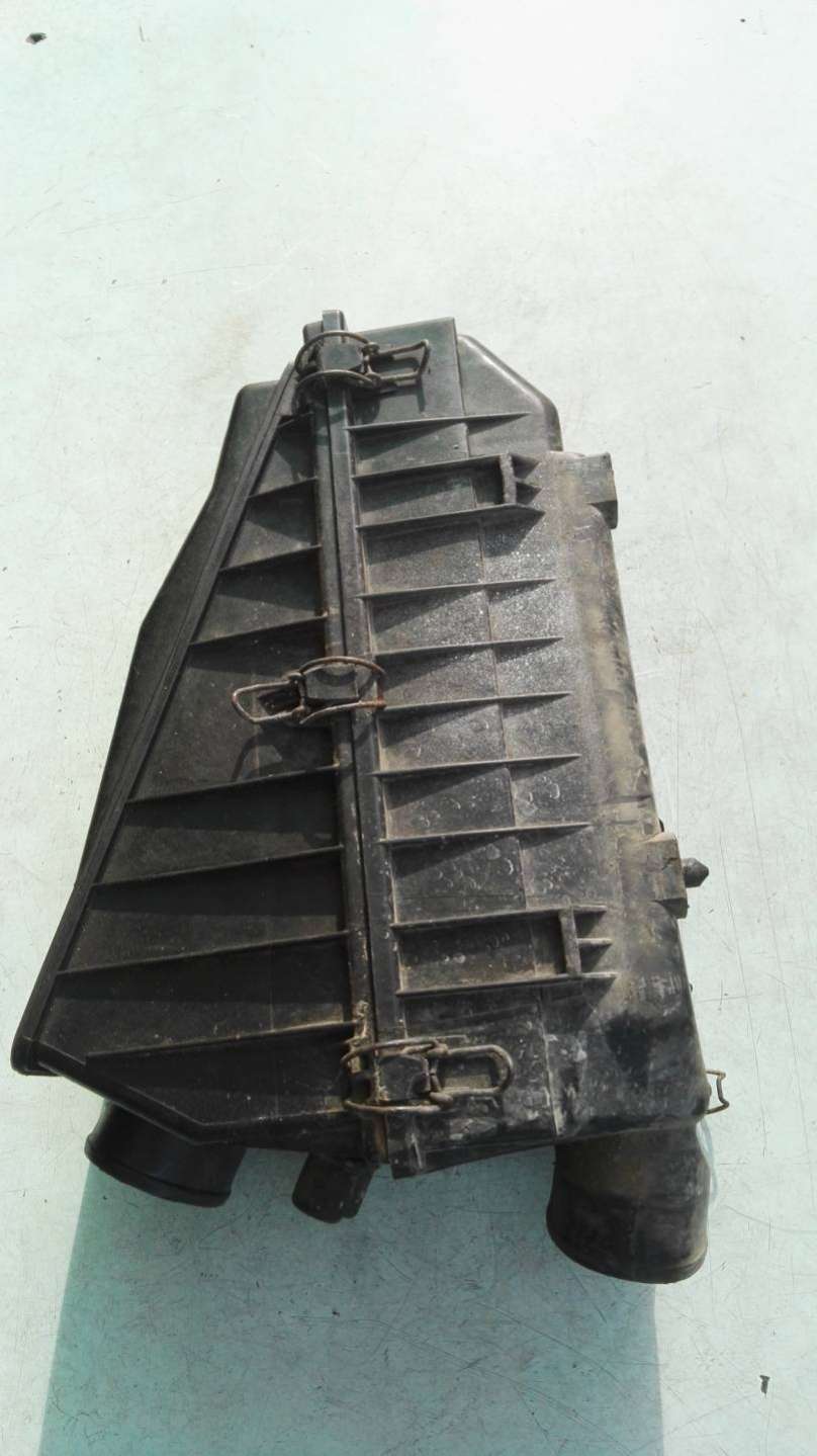 Корпус воздушногo фильтра  Peugeot 405  1991г. | Фото № 2   Корпус воздушногo фильтра  Peugeot 405  1991г. - Фото 2