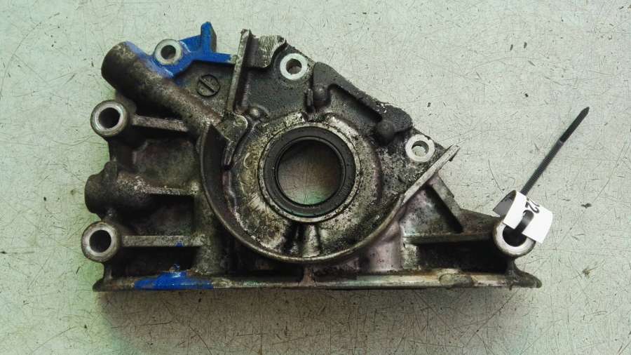 Масляный насос  Mazda 626 GD 1991г. | Фото № 1   Масляный насос  Mazda 626 GD 1991г. - Фото 1