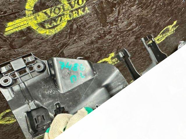 31440008 Ручка наружная передняя левая Volvo XC60 2019г. | Фото № 7 31440008 Ручка наружная передняя левая Volvo XC60 2019г. - Фото 7