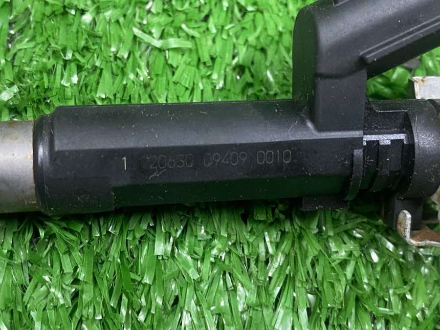 166001KT0A Форсунка топливная  Nissan Juke YF15 F15 2013г. | Фото № 5  166001KT0A Форсунка топливная  Nissan Juke YF15 F15 2013г. - Фото 5