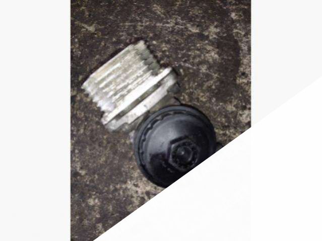 Корпус масляного фильтра Ford Transit 3 (2000 - 2006) 2003г. | Фото № 1 Корпус масляного фильтра Ford Transit 3 (2000 - 2006) 2003г. - Фото 1