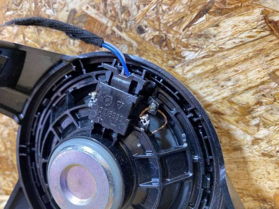 4M0035398L Динамик  Audi Audi Q7 4M рест. 2022 0000г. | Фото № 4  4M0035398L Динамик  Audi Audi Q7 4M рест. 2022 0000г. - Фото 4