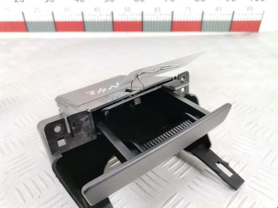 9637031977 Пепельница передняя Peugeot 307 (2001-2008) Универсал 2003г. | Фото № 6 9637031977 Пепельница передняя Peugeot 307 (2001-2008) Универсал 2003г. - Фото 6