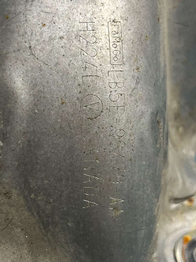 LB5E-9G479-AA Шумоизоляция (термозащита)  Ford Explorer 2020г. | Фото № 1  LB5E-9G479-AA Шумоизоляция (термозащита)  Ford Explorer 2020г. - Фото 1