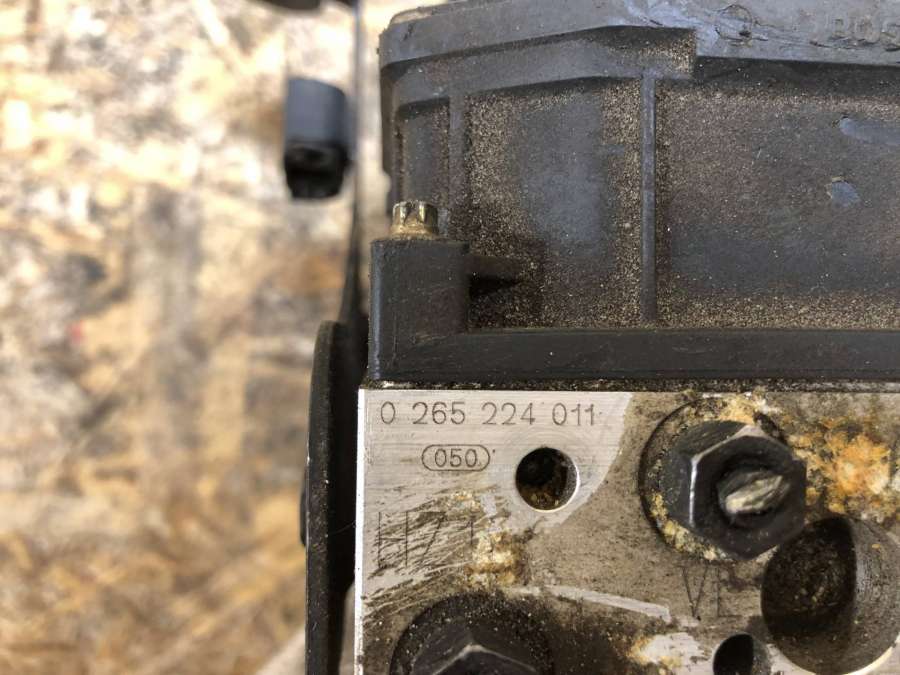 0130108111026522401102659000096Q0614417E6Q0907379H6Q1614235B Блок ABS  SEAT Ibiza 3 2004г. | Фото № 6  0130108111026522401102659000096Q0614417E6Q0907379H6Q1614235B Блок ABS  SEAT Ibiza 3 2004г. - Фото 6