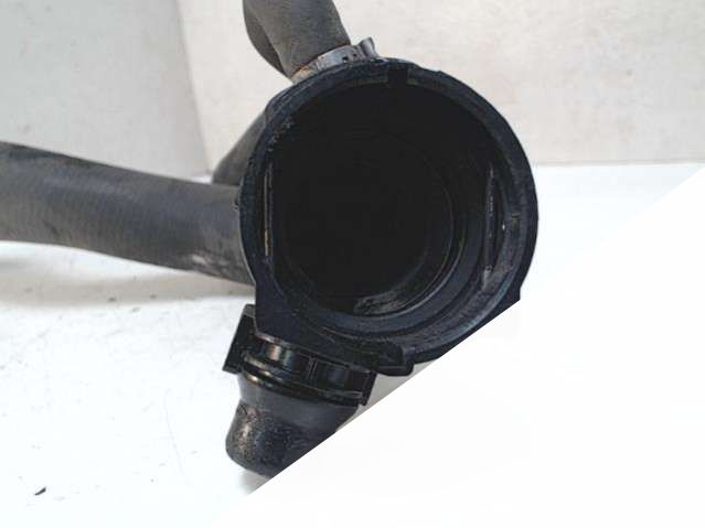 Патрубок (трубопровод, шланг) BMW 3 E90 (2005 - 2011) Седан 2010г. | Фото № 2 Патрубок (трубопровод, шланг) BMW 3 E90 (2005 - 2011) Седан 2010г. - Фото 2