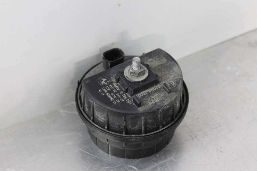 9198581 Сирена (гонг)  BMW 5 седан 2010г. | Фото № 1  9198581 Сирена (гонг)  BMW 5 седан 2010г. - Фото 1