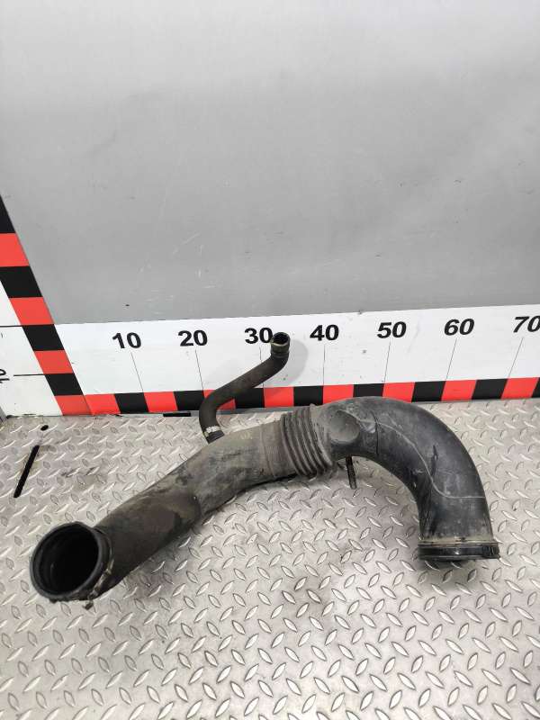 1350800080 Патрубок турбины Fiat Ducato 2010г. | Фото № 1 1350800080 Патрубок турбины Fiat Ducato 2010г. - Фото 1