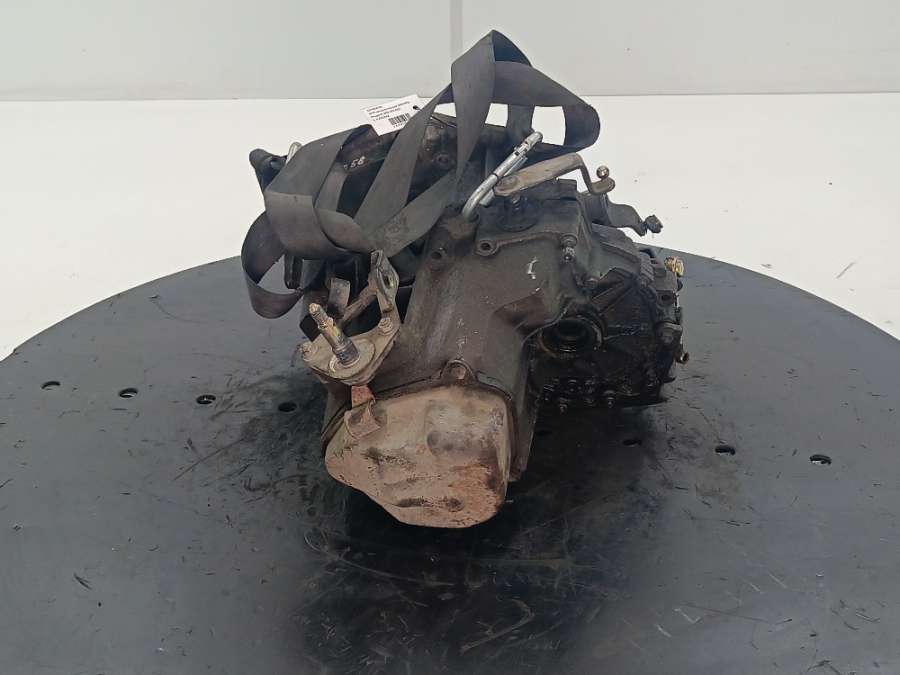 20CE42 КПП механическая (МКПП) Peugeot 306 2002г. | Фото № 2 20CE42 КПП механическая (МКПП) Peugeot 306 2002г. - Фото 2