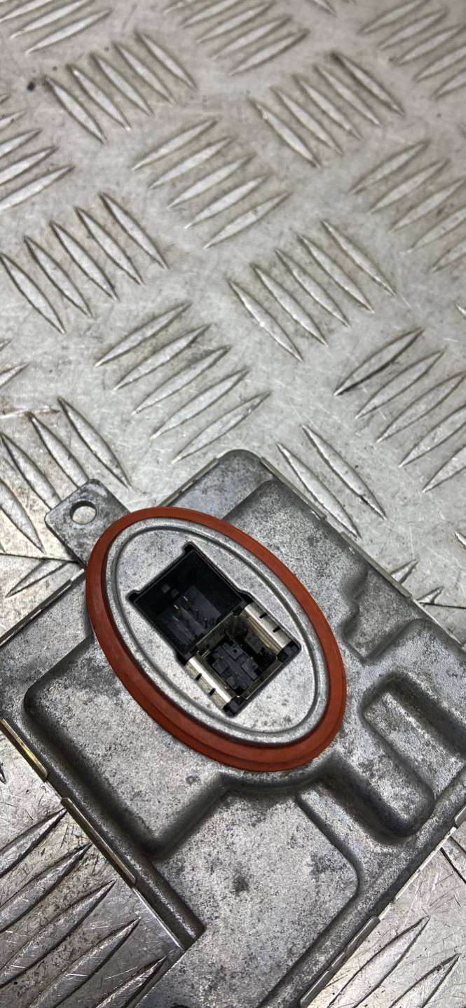 7318327 Блок розжига ксенона  BMW 5 хетчбэк  дв. 2013г. | Фото № 3  7318327 Блок розжига ксенона  BMW 5 хетчбэк  дв. 2013г. - Фото 3