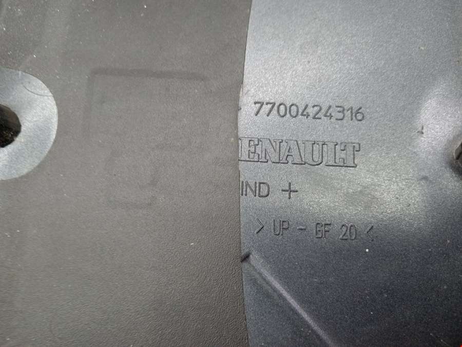 Спойлер Renault Laguna 2 (2000-2007) Универсал 2001г. | Фото № 3 Спойлер Renault Laguna 2 (2000-2007) Универсал 2001г. - Фото 3