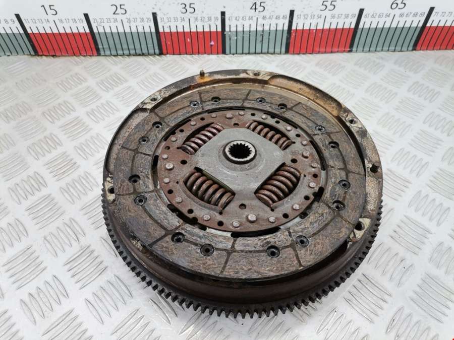 9639780480 Маховик (демпфер сцепления) Citroen Xsara Picasso (1999-2012) Минивэн 2006г. | Фото № 4 9639780480 Маховик (демпфер сцепления) Citroen Xsara Picasso (1999-2012) Минивэн 2006г. - Фото 4