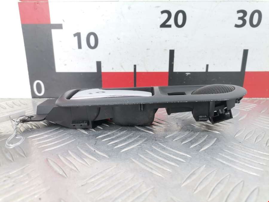 3B0839113 Ручка двери внутренняя задняя левая Volkswagen Passat 5 GP (2000-2005) Универсал 2001г. | Фото № 2 3B0839113 Ручка двери внутренняя задняя левая Volkswagen Passat 5 GP (2000-2005) Универсал 2001г. - Фото 2