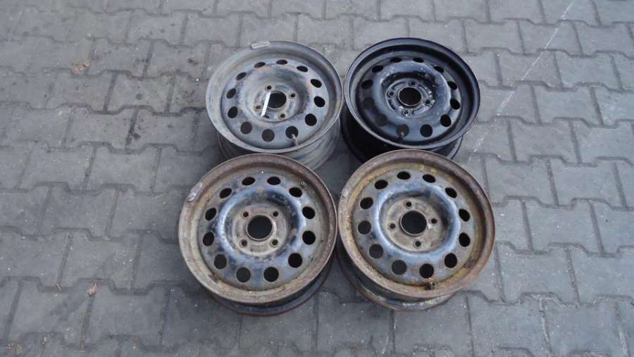 Диск штампованный Ford Mondeo 1 поколение 1996г. | Фото № 1 Диск штампованный Ford Mondeo 1 поколение 1996г. - Фото 1