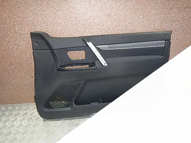 7221A402XB Обшивка двери передней правой  Mitsubishi Pajero 0000г. | Фото № 1  7221A402XB Обшивка двери передней правой  Mitsubishi Pajero 0000г. - Фото 1