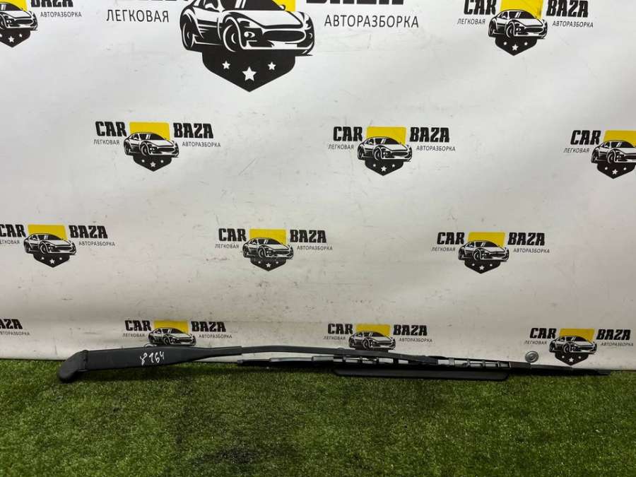 A1688200544 Щеткодержатель (поводок стеклоочистителя, дворник)  Mercedes A W168 2003г. | Фото № 1  A1688200544 Щеткодержатель (поводок стеклоочистителя, дворник)  Mercedes A W168 2003г. - Фото 1