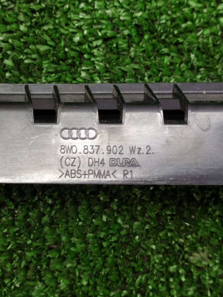 8W0837902 Накладка двери передней правой  Audi A4 2017г. | Фото № 7  8W0837902 Накладка двери передней правой  Audi A4 2017г. - Фото 7
