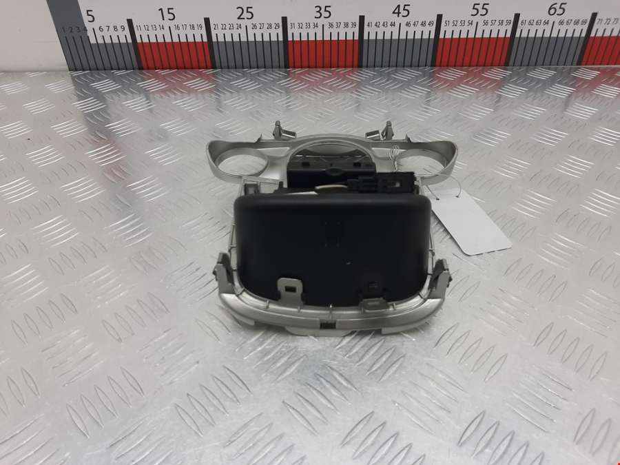 8A6118D422BFW Накладка декоративная на торпедо Ford Fiesta 6 (2008-2019) Хетчбэк 3дв. 2008г. | Фото № 3 8A6118D422BFW Накладка декоративная на торпедо Ford Fiesta 6 (2008-2019) Хетчбэк 3дв. 2008г. - Фото 3