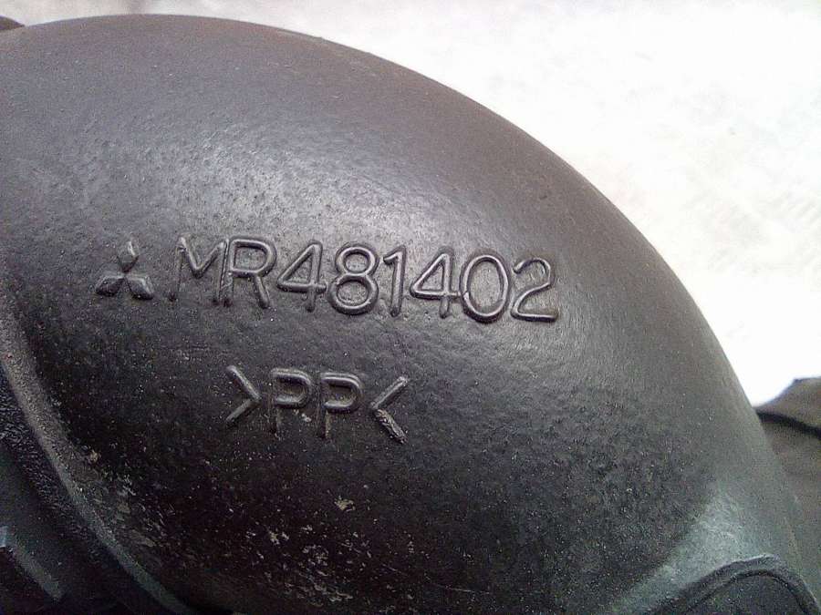 MR481402 Воздухозаборник  Mitsubishi Montero 3 2001г. | Фото № 5  MR481402 Воздухозаборник  Mitsubishi Montero 3 2001г. - Фото 5
