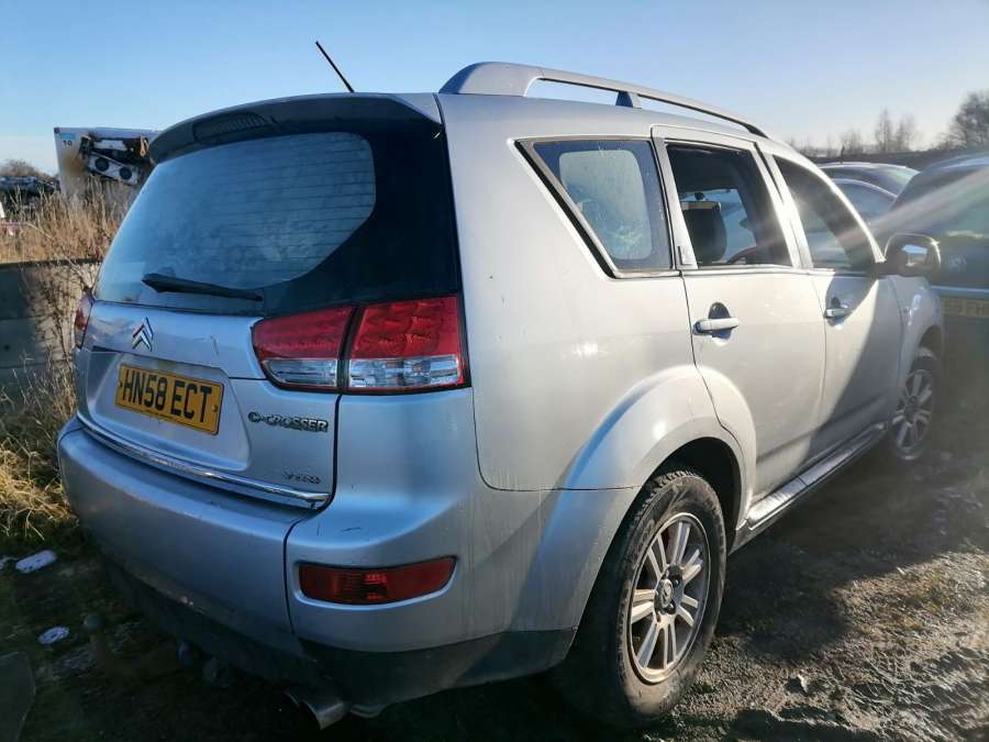 Рычаг передний правый Citroen C-Crosser (2007-2013) Внедорожник 5дв. 2008г. | Фото № 12 Рычаг передний правый Citroen C-Crosser (2007-2013) Внедорожник 5дв. 2008г. - Фото 12