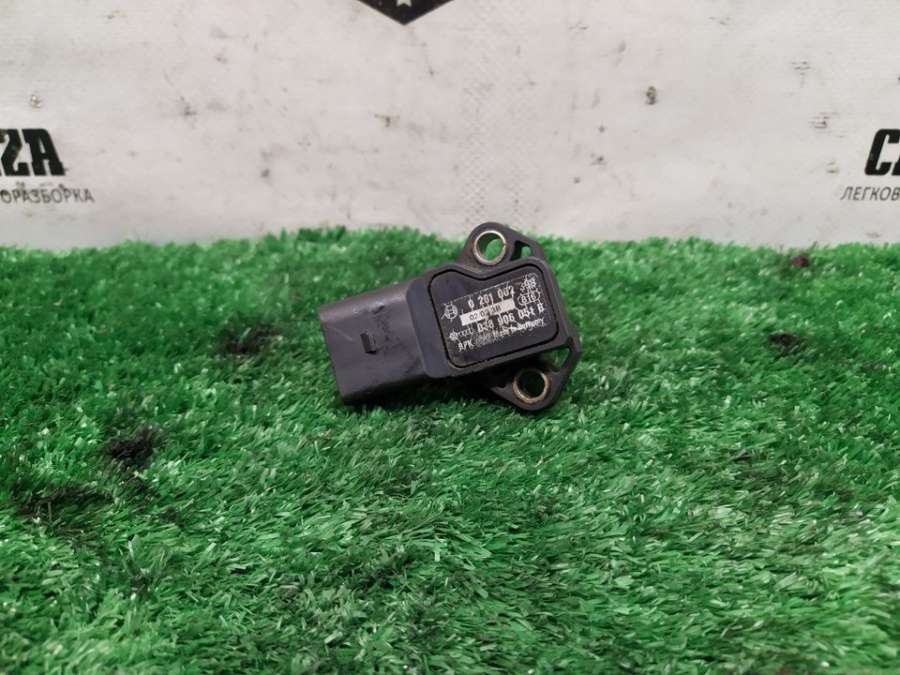 038906051B  Датчик абсолютного давления   Volkswagen Transporter T4 2000г. | Фото № 1  038906051B  Датчик абсолютного давления   Volkswagen Transporter T4 2000г. - Фото 1