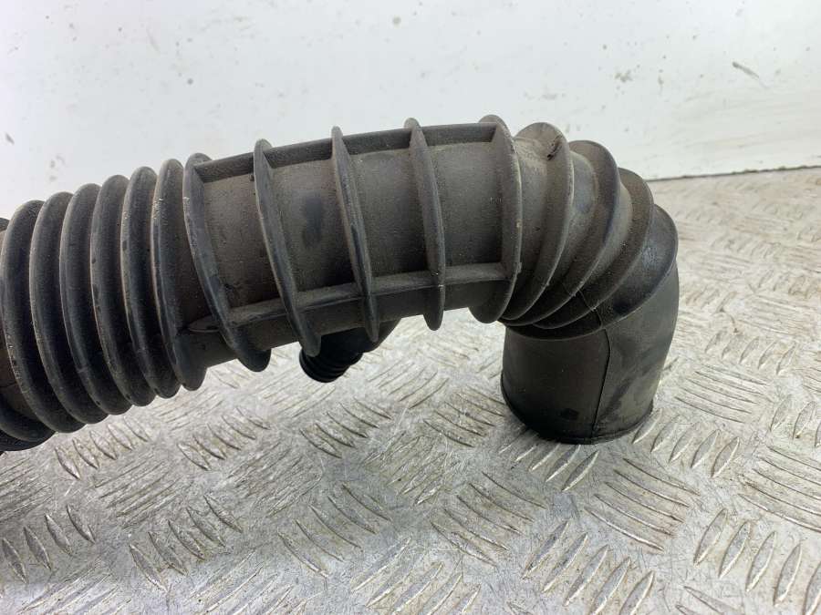 A6395281182 Патрубок воздушного фильтра Mercedes-Benz Vito W639 0000г. | Фото № 3 A6395281182 Патрубок воздушного фильтра Mercedes-Benz Vito W639 0000г. - Фото 3