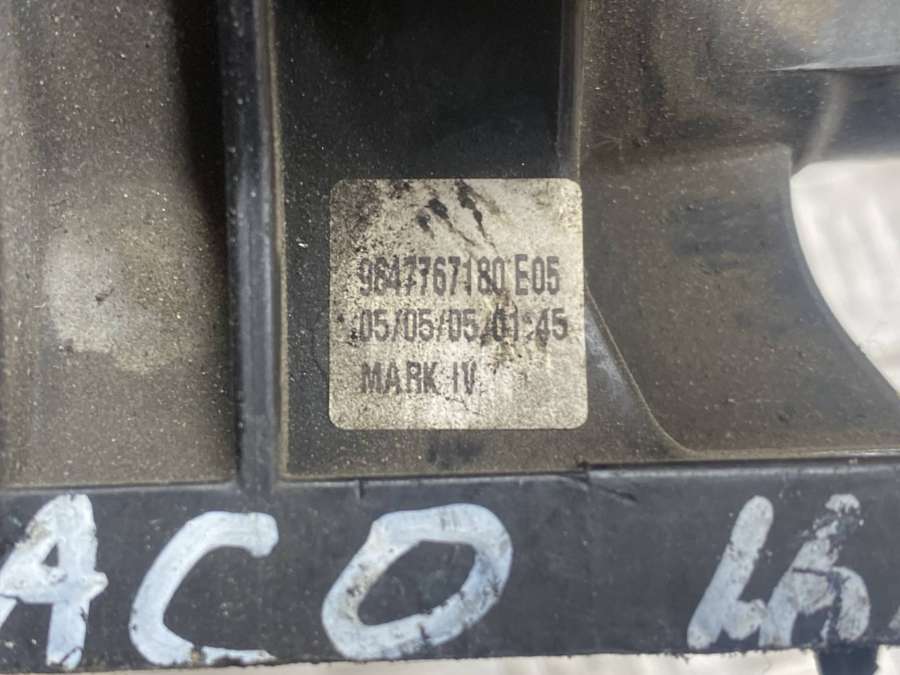 9647767180 Корпус термостата Citroen C5 2002г. | Фото № 5 9647767180 Корпус термостата Citroen C5 2002г. - Фото 5