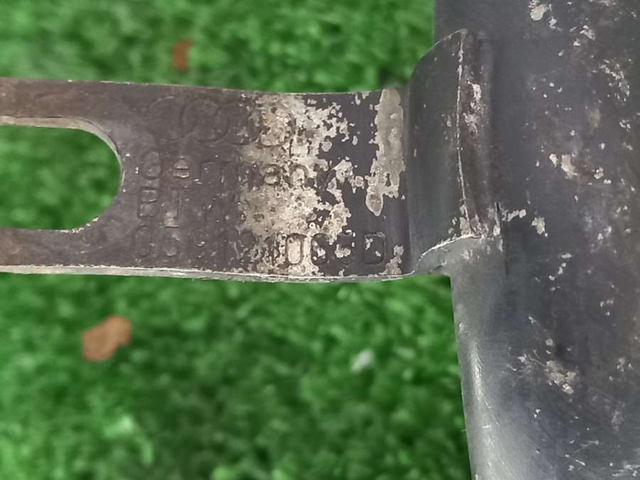 059121065D  Патрубок системы охлаждения   Audi A6 C5 2000г. | Фото № 5  059121065D  Патрубок системы охлаждения   Audi A6 C5 2000г. - Фото 5