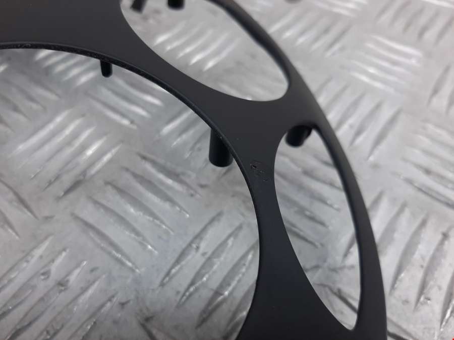 98ABA046A04ACW Накладка декоративная на торпедо Ford Focus 1 (1998-2005) Универсал 1999г. | Фото № 3 98ABA046A04ACW Накладка декоративная на торпедо Ford Focus 1 (1998-2005) Универсал 1999г. - Фото 3