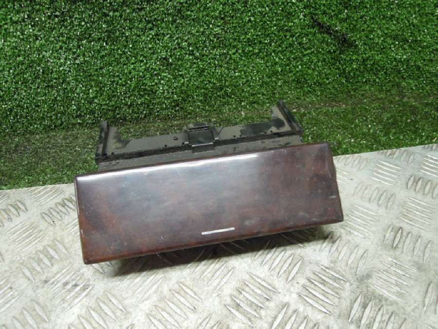 Бардачок  Mercedes E W210 1998г. | Фото № 1   Бардачок  Mercedes E W210 1998г. - Фото 1