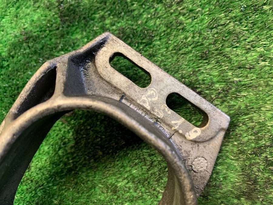 8D0199335  Кронштейн двигателя   Volkswagen Passat B5 1998г. | Фото № 8  8D0199335  Кронштейн двигателя   Volkswagen Passat B5 1998г. - Фото 8