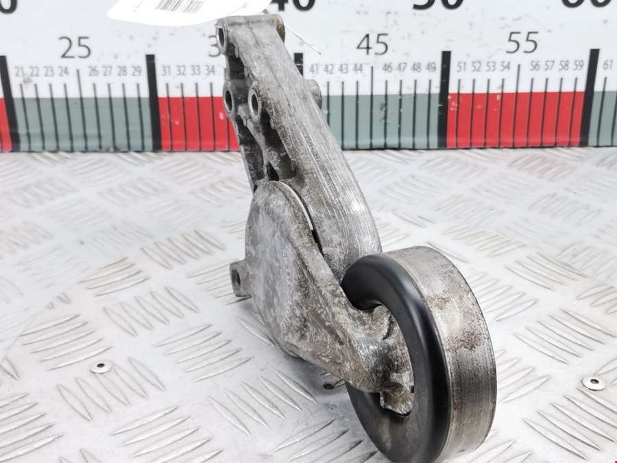 058903133C Натяжитель ремня генератора (приводного поликлинового ремня Volkswagen Passat 5 (1996-2000) Универсал 1999г. | Фото № 2 058903133C Натяжитель ремня генератора (приводного поликлинового ремня Volkswagen Passat 5 (1996-2000) Универсал 1999г. - Фото 2