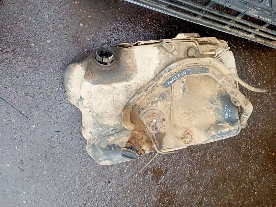 Топливный бак Ford Mondeo 1 1995г. | Фото № 1 Топливный бак Ford Mondeo 1 1995г. - Фото 1