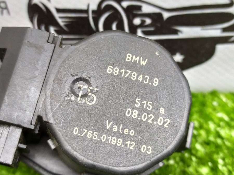 69179439 Моторчик привода заслонок отопителя BMW 5 E39 2003г. | Фото № 8 69179439 Моторчик привода заслонок отопителя BMW 5 E39 2003г. - Фото 8