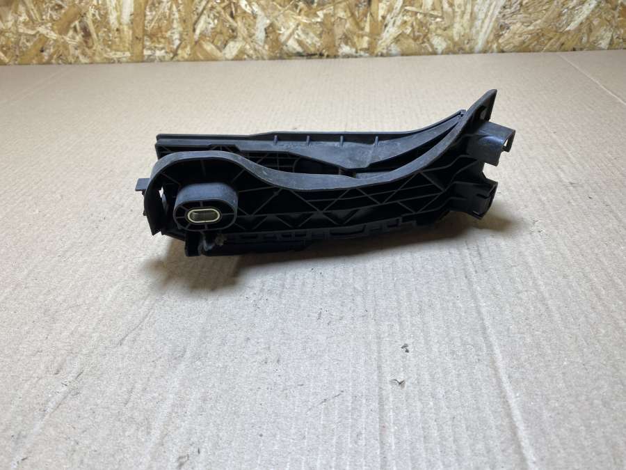 1K1721503P Педаль газа  Volkswagen Beetle 2 2002г. | Фото № 4  1K1721503P Педаль газа  Volkswagen Beetle 2 2002г. - Фото 4