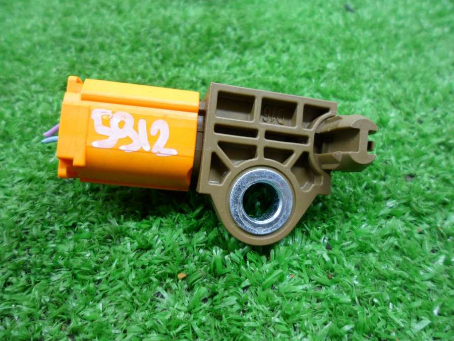 G46C57KC0A G46C-57KC0A Датчик удара Mazda CX9 Джип 2019г. | Фото № 1 G46C57KC0A G46C-57KC0A Датчик удара Mazda CX9 Джип 2019г. - Фото 1