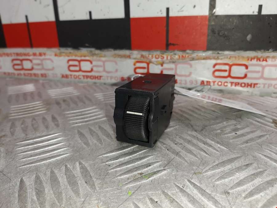 MR114337 Кнопка корректора фар Mitsubishi Carisma (1995-2004) Хетчбэк 5дв. 2002г. | Фото № 1 MR114337 Кнопка корректора фар Mitsubishi Carisma (1995-2004) Хетчбэк 5дв. 2002г. - Фото 1