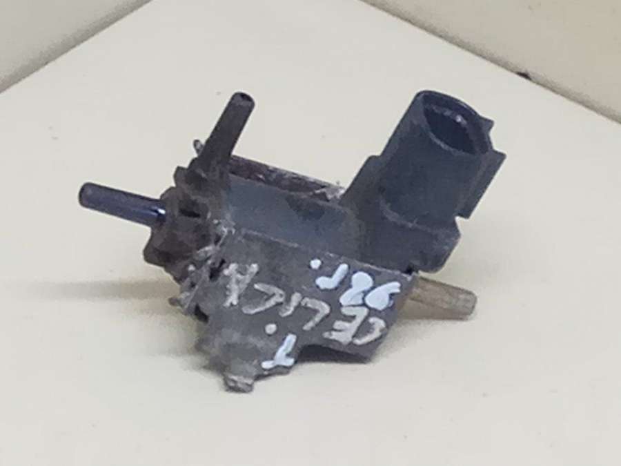 DENSO Электромагнитный клапан  Toyota Celica 6  (T200) 1998г. | Фото № 1  DENSO Электромагнитный клапан  Toyota Celica 6  (T200) 1998г. - Фото 1