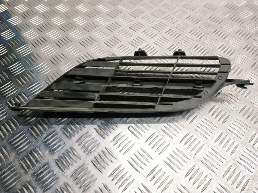 62320BU0062322BU000 Решетка радиатора правая Nissan Almera Tino V10 V10 2005г. | Фото № 2 62320BU0062322BU000 Решетка радиатора правая Nissan Almera Tino V10 V10 2005г. - Фото 2