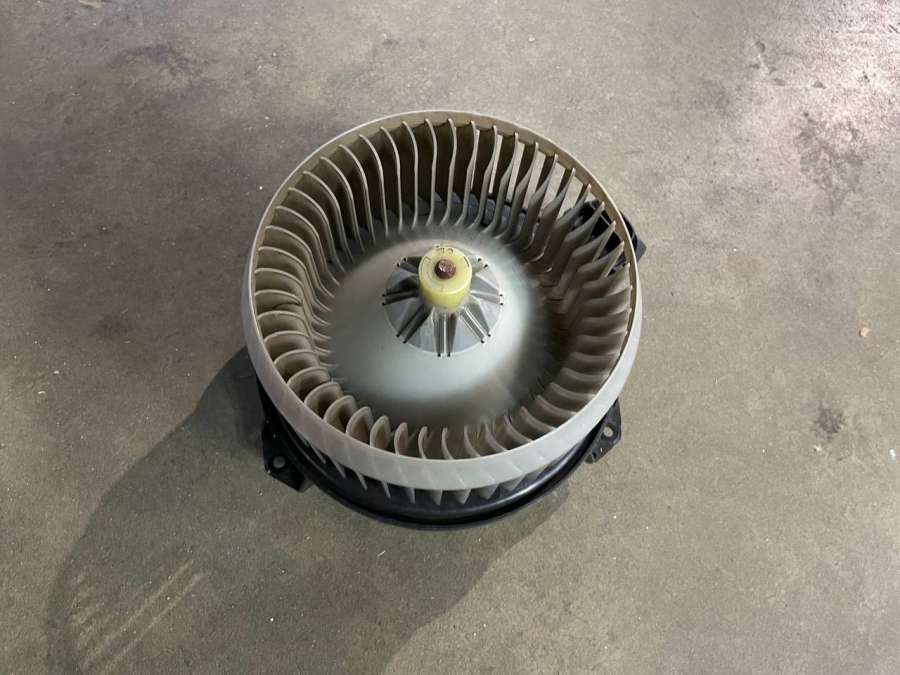 C2Z6519AV272700-5391 Моторчик печки Jaguar XF X250 2010г. | Фото № 3 C2Z6519AV272700-5391 Моторчик печки Jaguar XF X250 2010г. - Фото 3