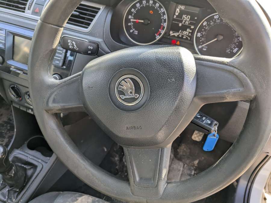 5N0837885H Ручка двери наружная передняя правая Skoda Rapid (2012-2020) Хетчбэк 5дв. 2015г. | Фото № 8 5N0837885H Ручка двери наружная передняя правая Skoda Rapid (2012-2020) Хетчбэк 5дв. 2015г. - Фото 8